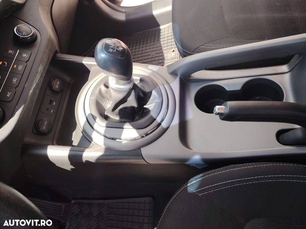 Kia Sportage - 14
