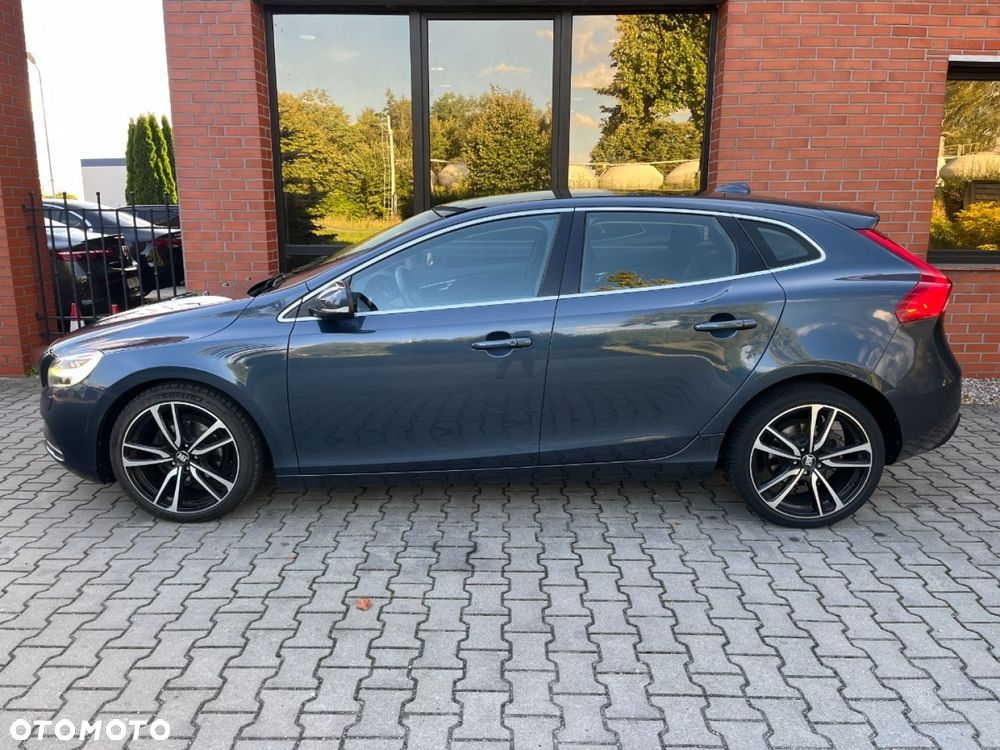 Volvo V40 D2 Inscription - 25