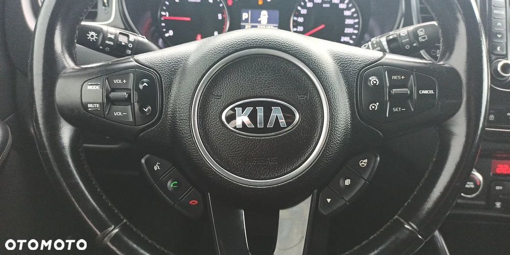 Kia Carens 1.7 CRDi Edition 7 - 17