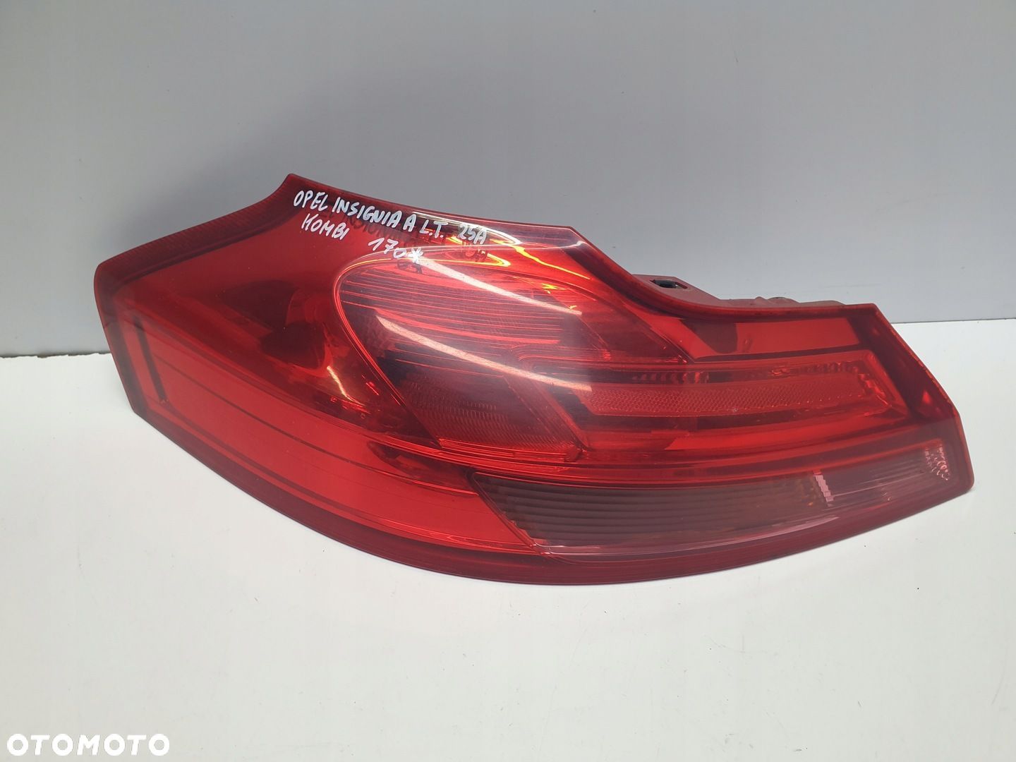 LAMPA TYLNA LEWA TYŁ LEWY OPEL INSIGNIA A KOMBI - 1