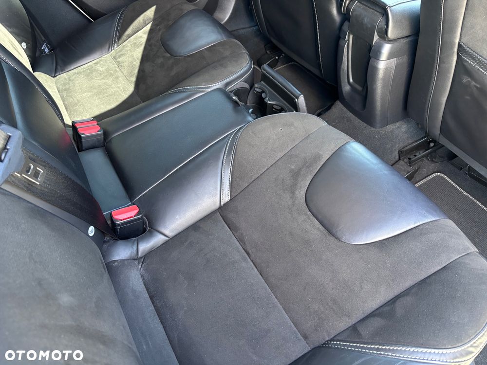 Volvo V40 D3 Geartronic RDesign - 34