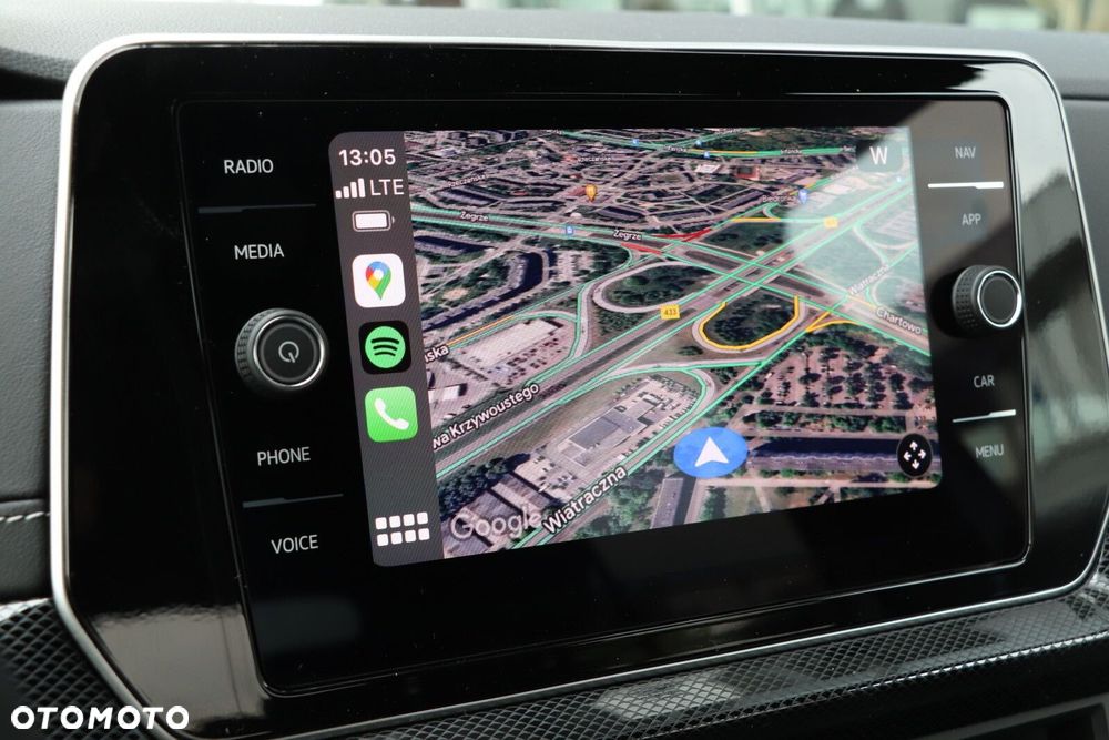 Volkswagen T-Cross - 24