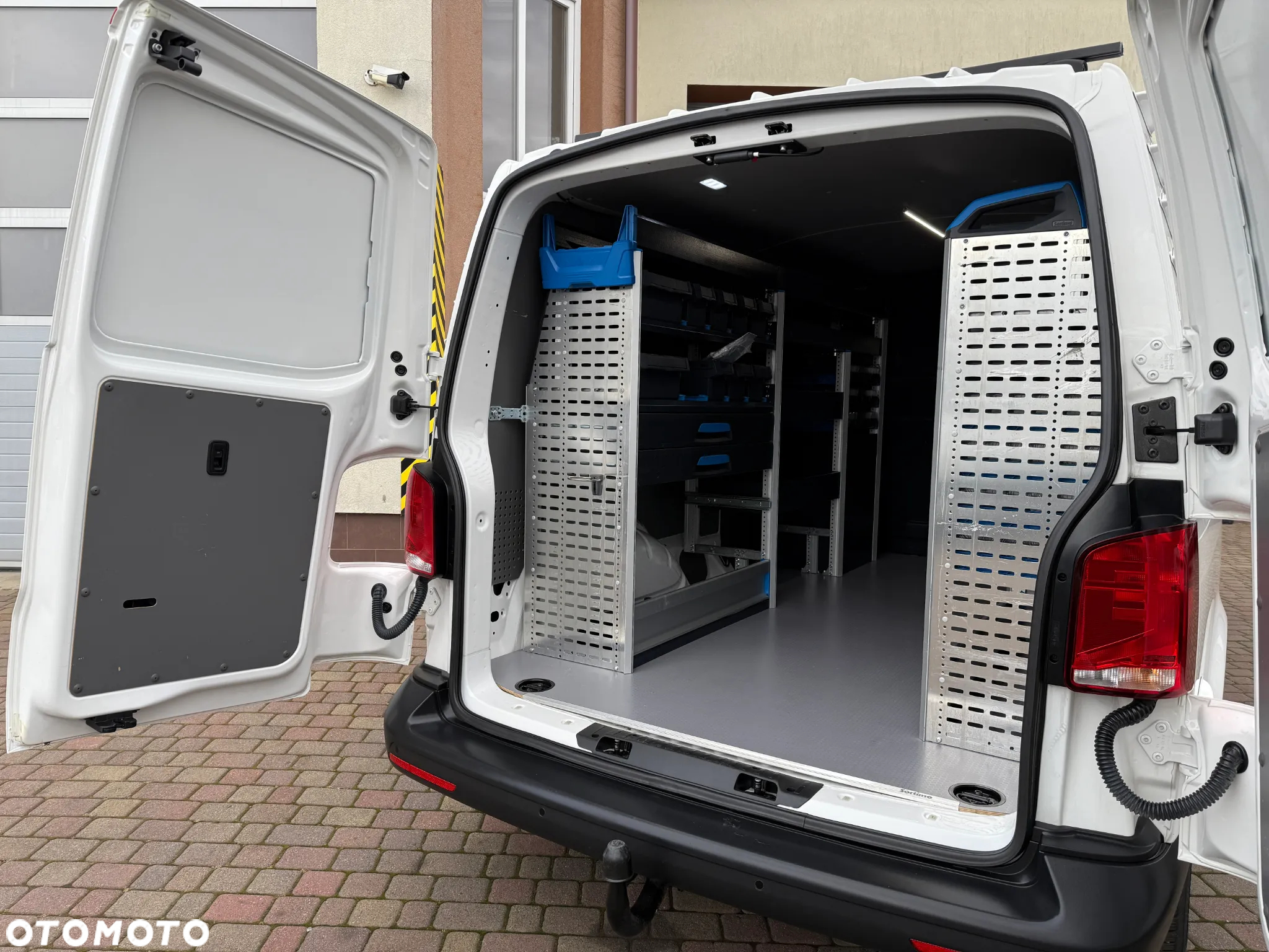 Volkswagen Transporter T6.1 L2H1Warsztat SORTIMO - 13