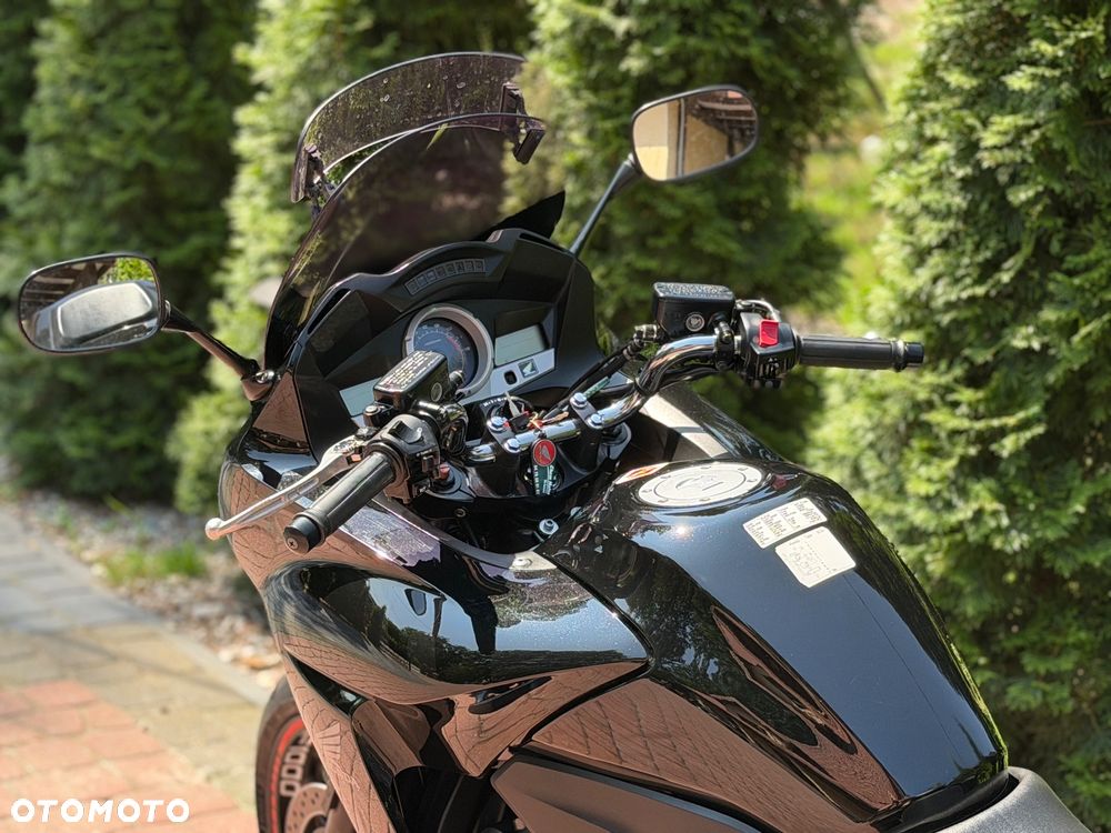 Honda CBF - 15