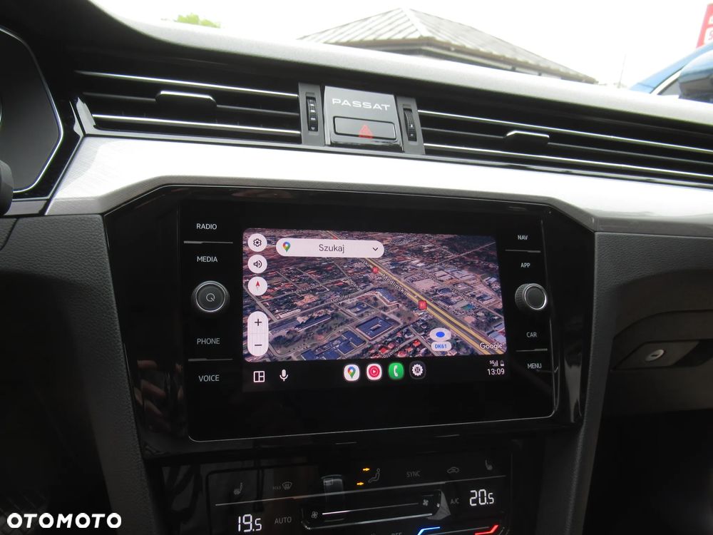 Volkswagen Passat 2.0 TSI Business DSG - 30