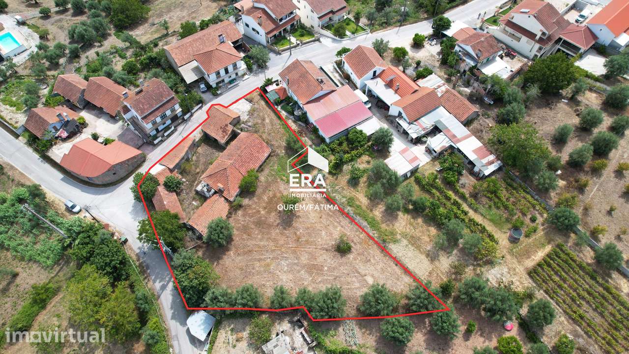 Moradia T4 localizada no Olival, Ourém - Grande imagem: 3/28