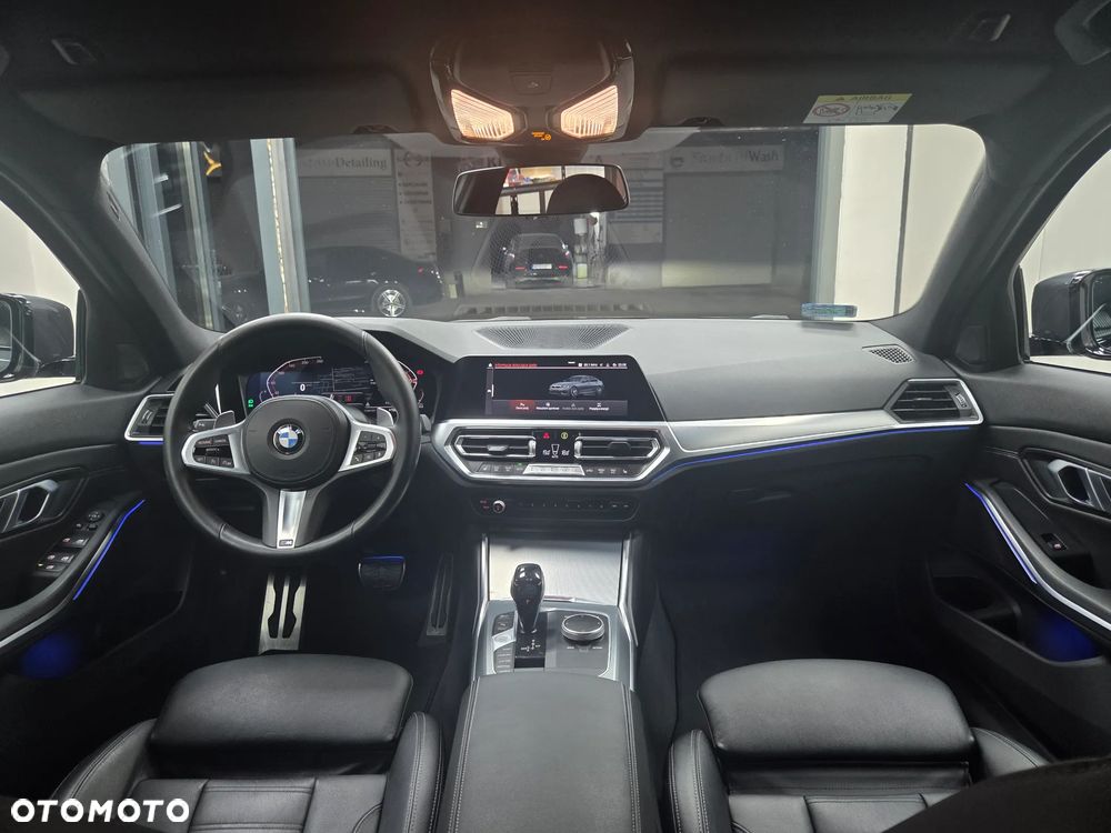 BMW Seria 3 330i xDrive M Sport sport - 28