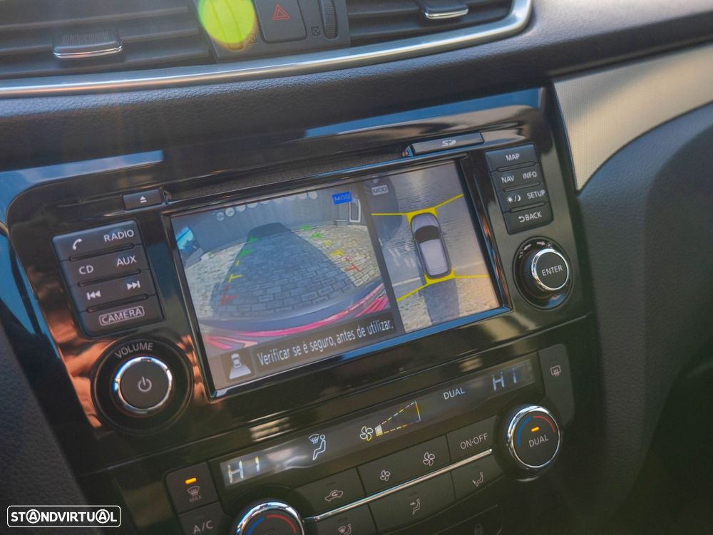 Nissan Qashqai 1.5 dCi N-Connecta - 16