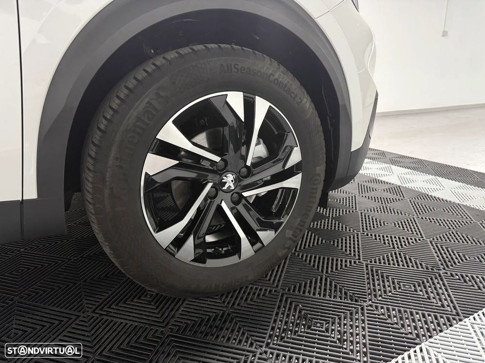Peugeot 2008 1.2 PureTech Allure - 15