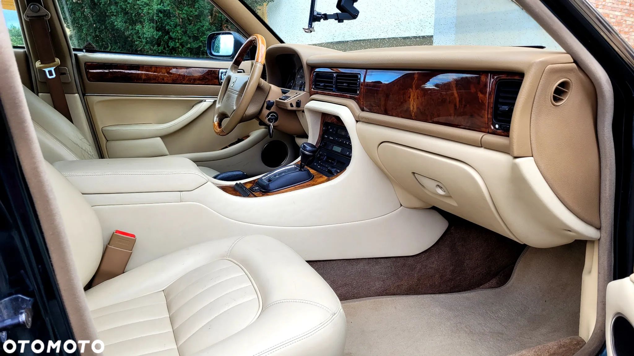 Jaguar XJ - 1