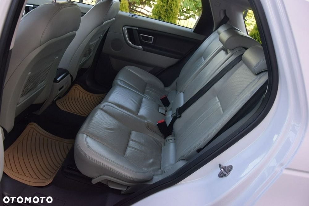 Land Rover Discovery Sport 2.0 TD4 SE - 25