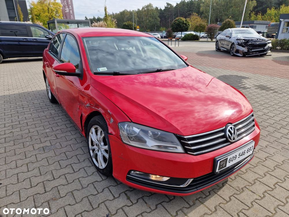 Volkswagen Passat 2.0 TDI Trendline - 2
