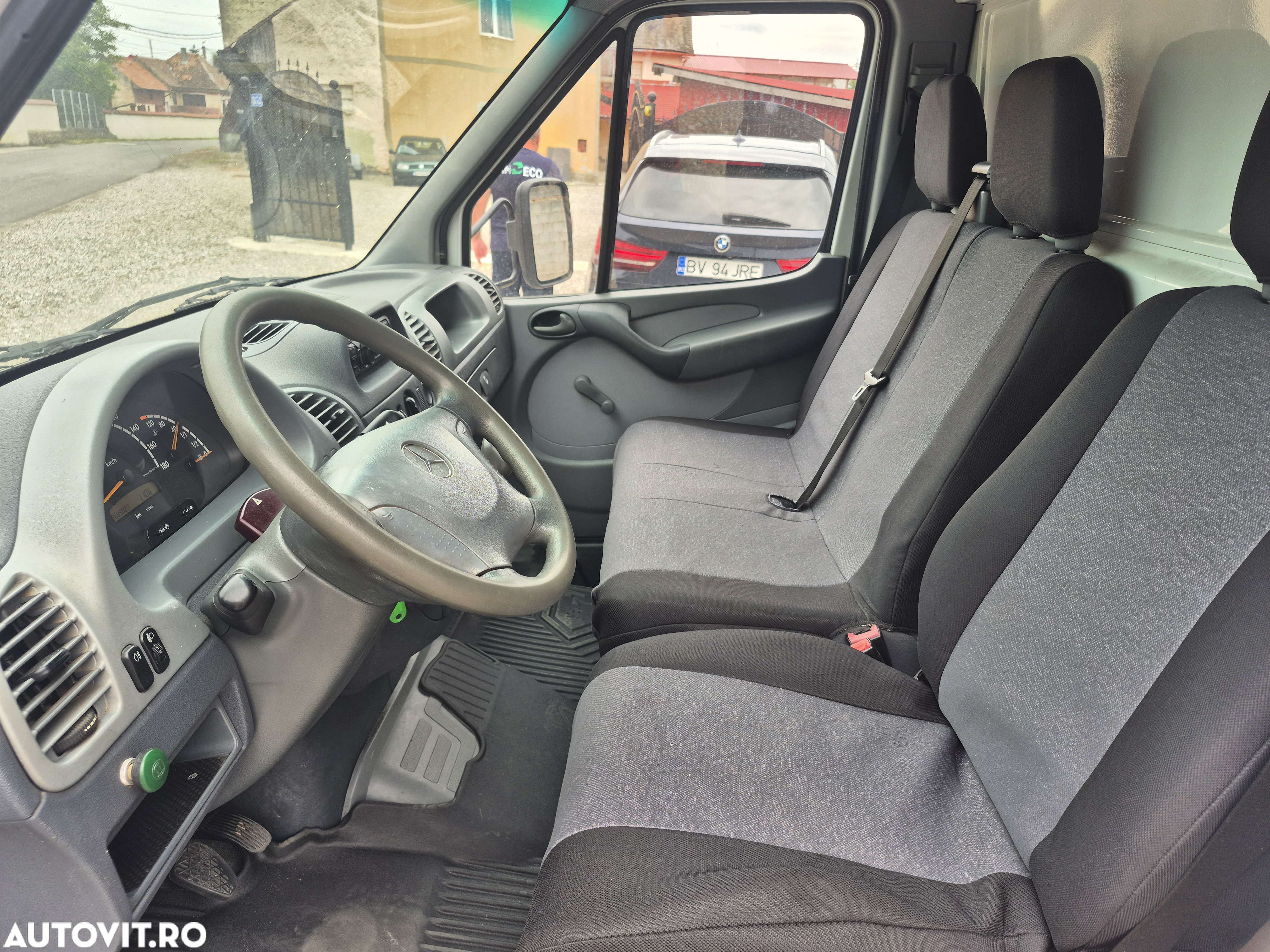 Mercedes-Benz Sprinter 416 - 17