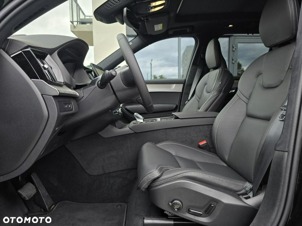 Volvo XC 90 T8 AWD Plug-In Hybrid Ultra Black Edition 7os - 7