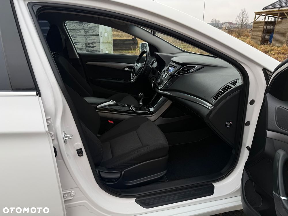 Hyundai i40 Kombi 1.6 Trend - 8