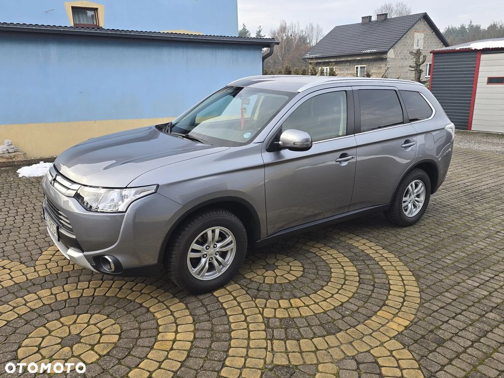 Mitsubishi Outlander 2.2 DID Intense + 4WD - 17
