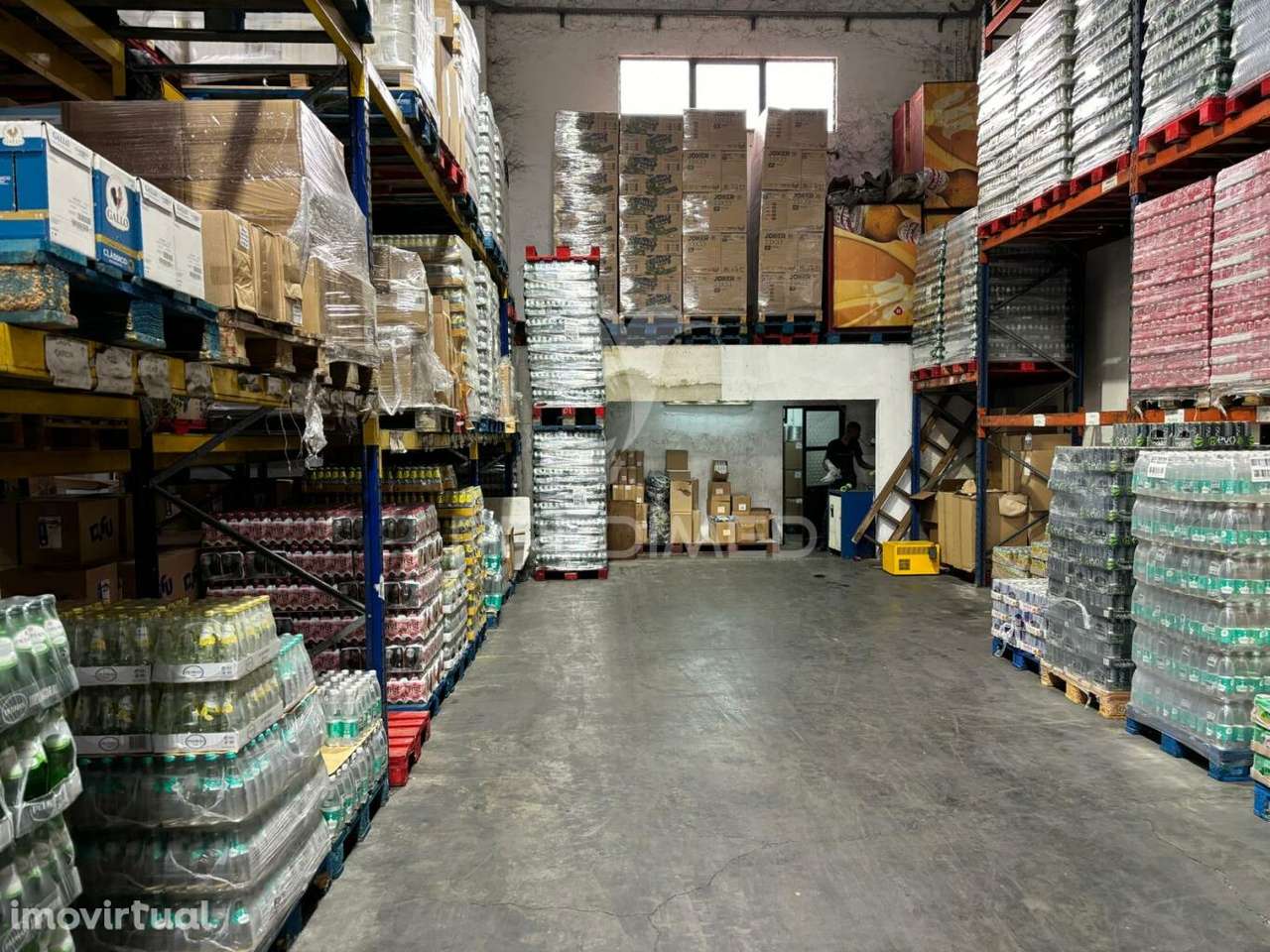 Venda armazém 1200 m2 excelente localização Lourel, Sintra - Grande imagem: 4/14