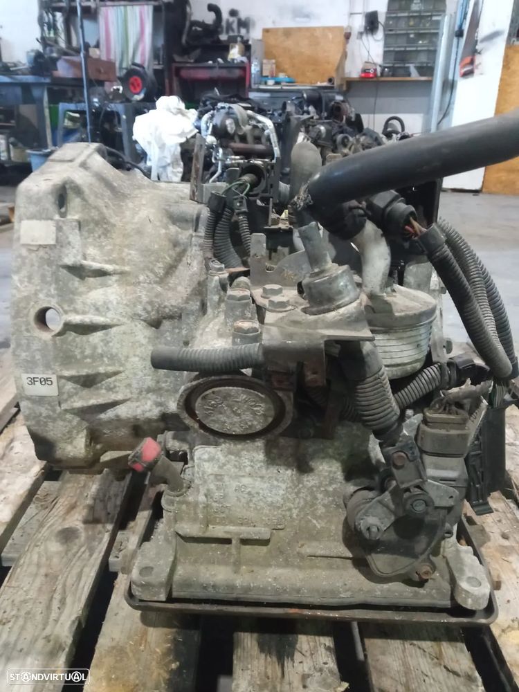 Caixa de velocidades VW POLO 1.4i 16V REF: GJG - 3