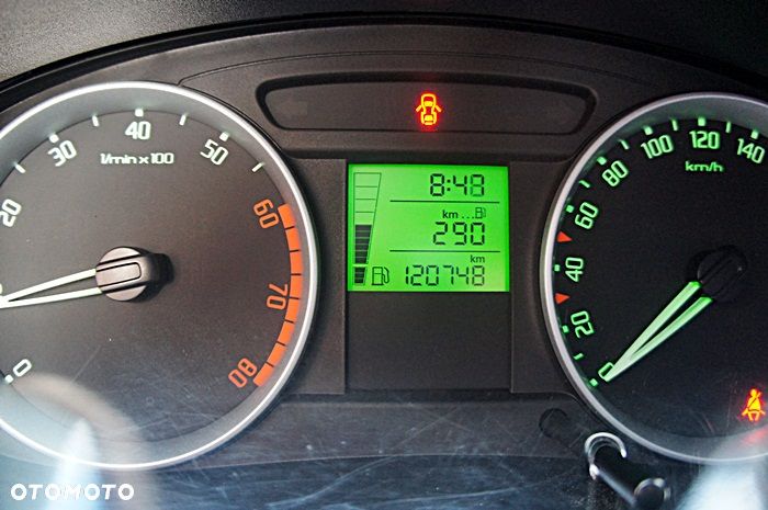 Skoda Fabia 1.2 HTP Ambiente - 6