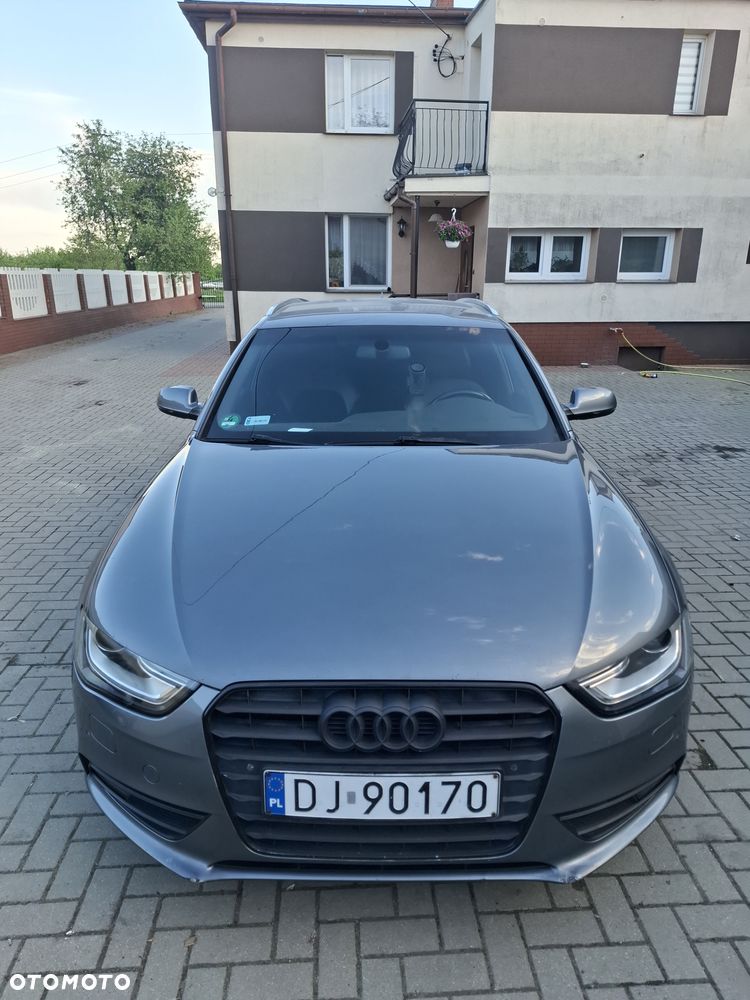 Audi A4 Avant 2.0 TDI - 1