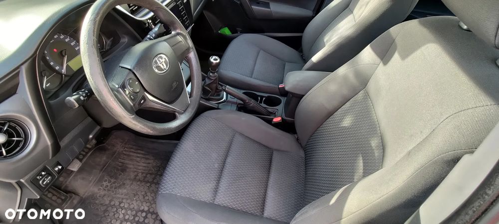 Toyota Corolla 1.6 Active - 5