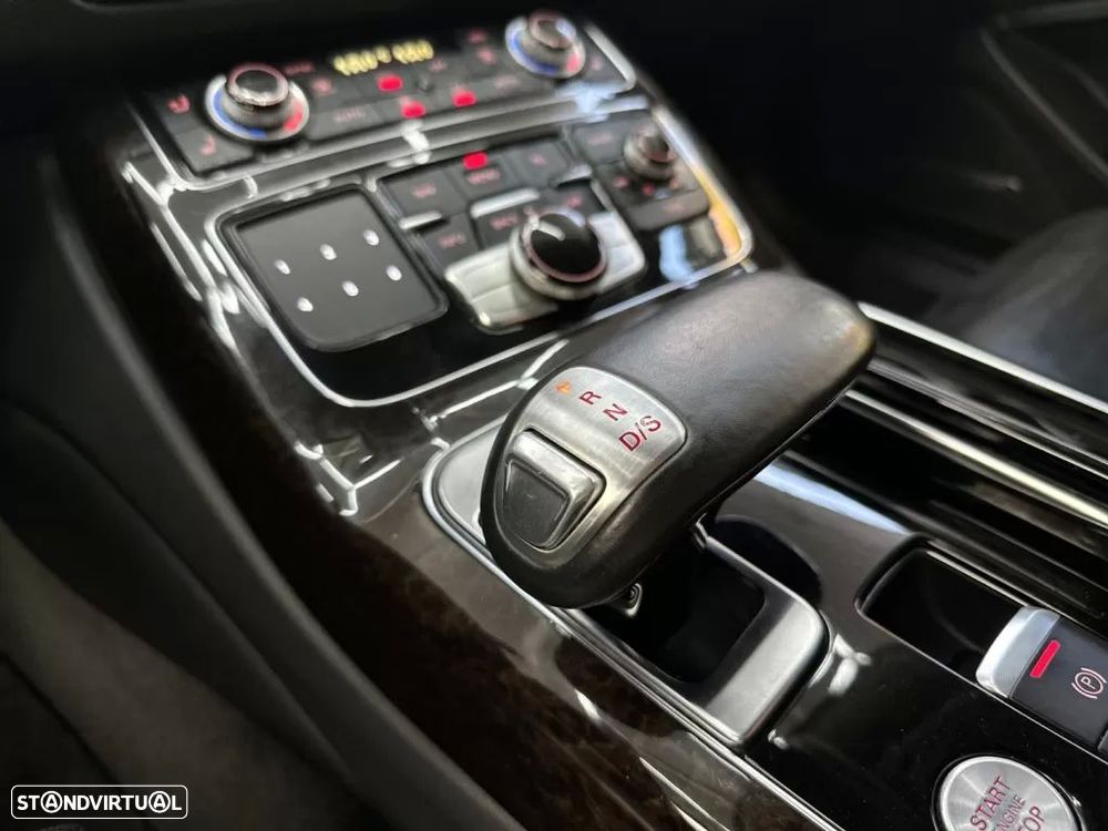 Audi A8 3.0 TDI V6 quattro Clean Exclusive - 34