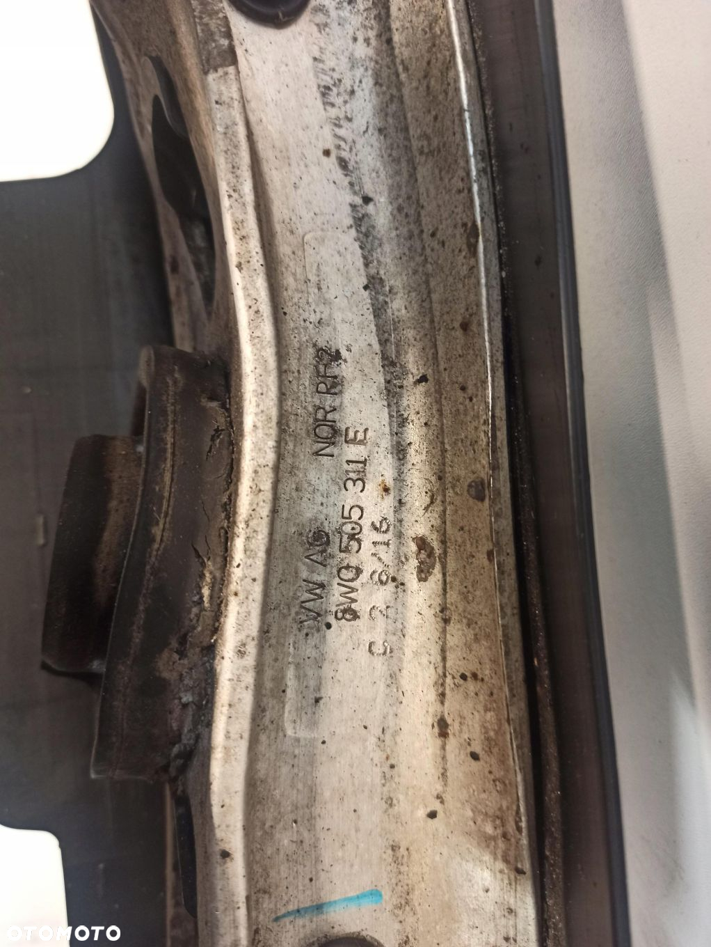 AUDI A4 B9 AVANT ZAWIESZENIE BELKA TYŁ 8W0505235AE - 8