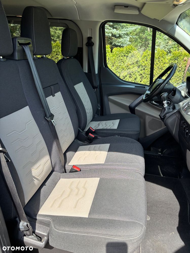 Ford Transit Custom 290 L2H1 Limited - 19