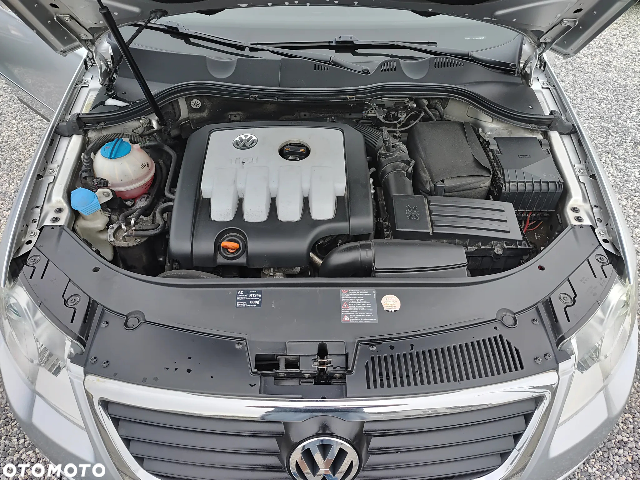 Volkswagen Passat 2.0 TDI Comfortline - 24