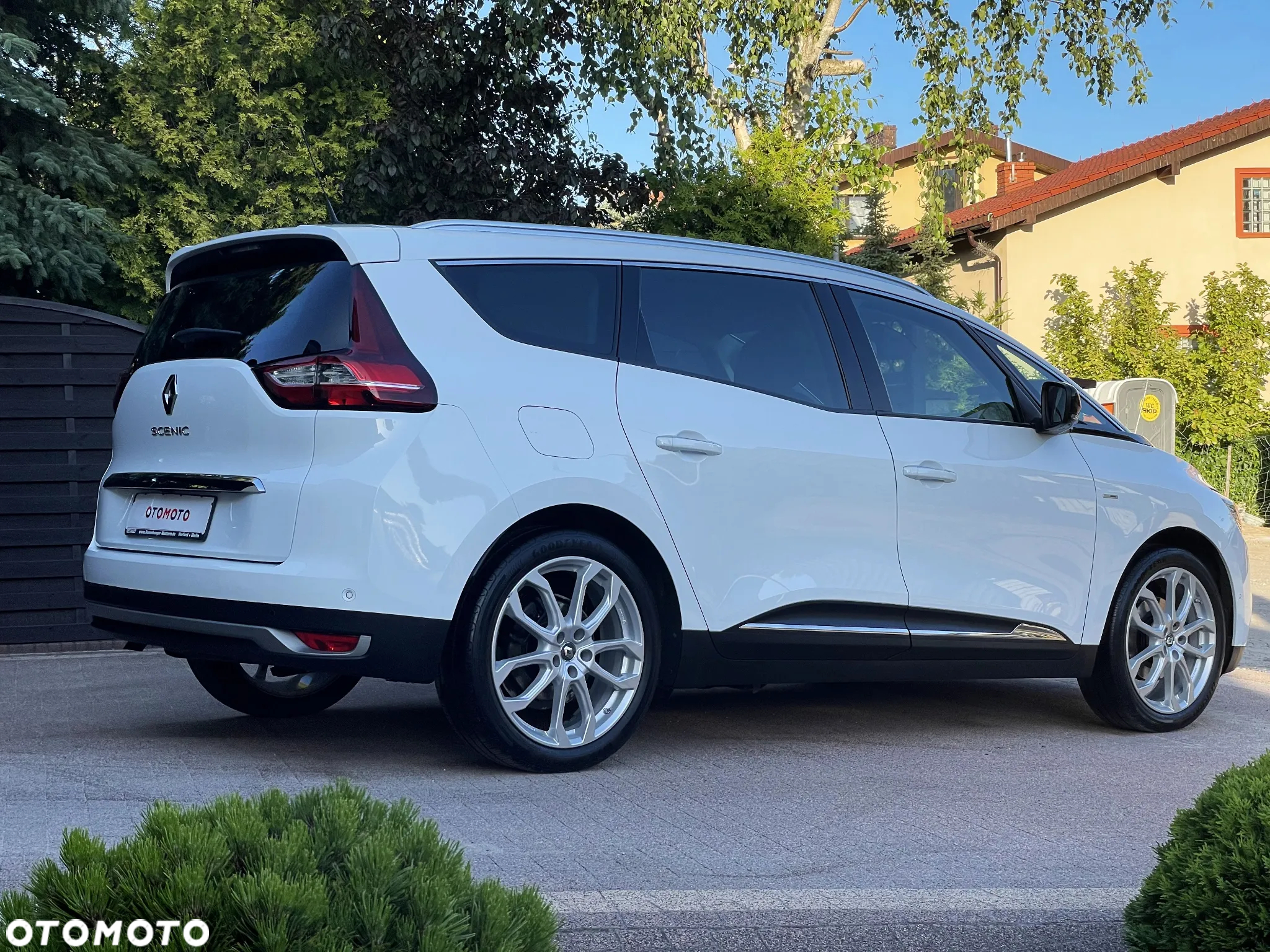 Renault Grand Scenic TCe 160 GPF BOSE EDITION - 3