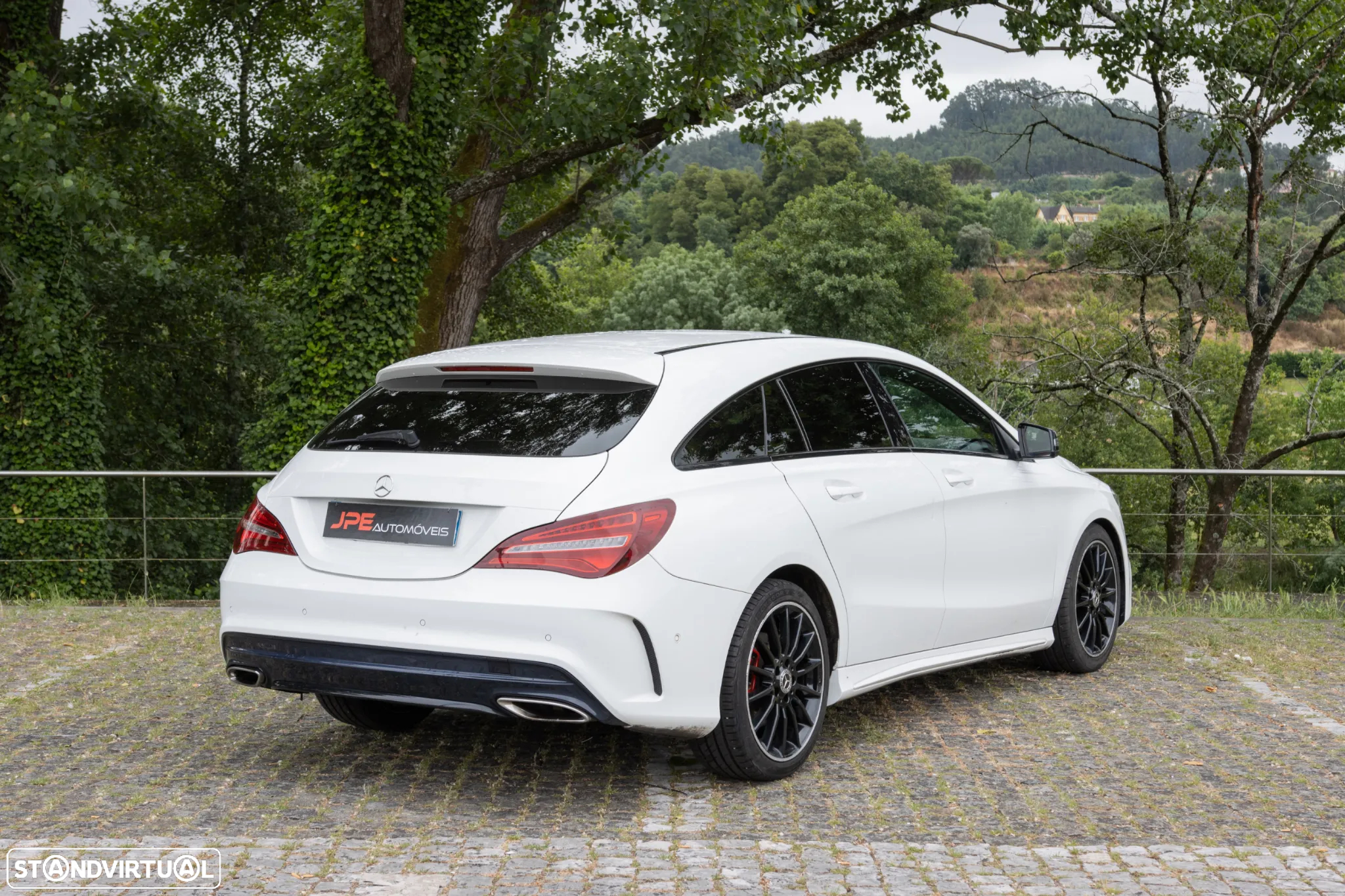 Mercedes-Benz CLA 180 7G-DCT AMG Line - 8