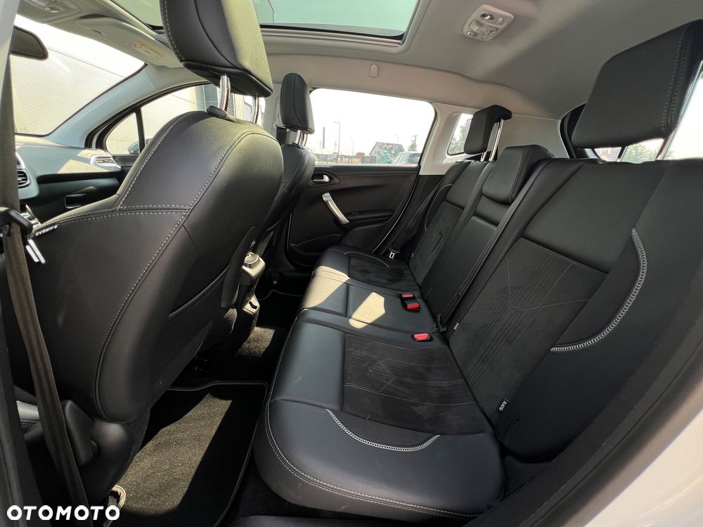 Peugeot 2008 PureTech 110 Stop&Start Crossway - 31
