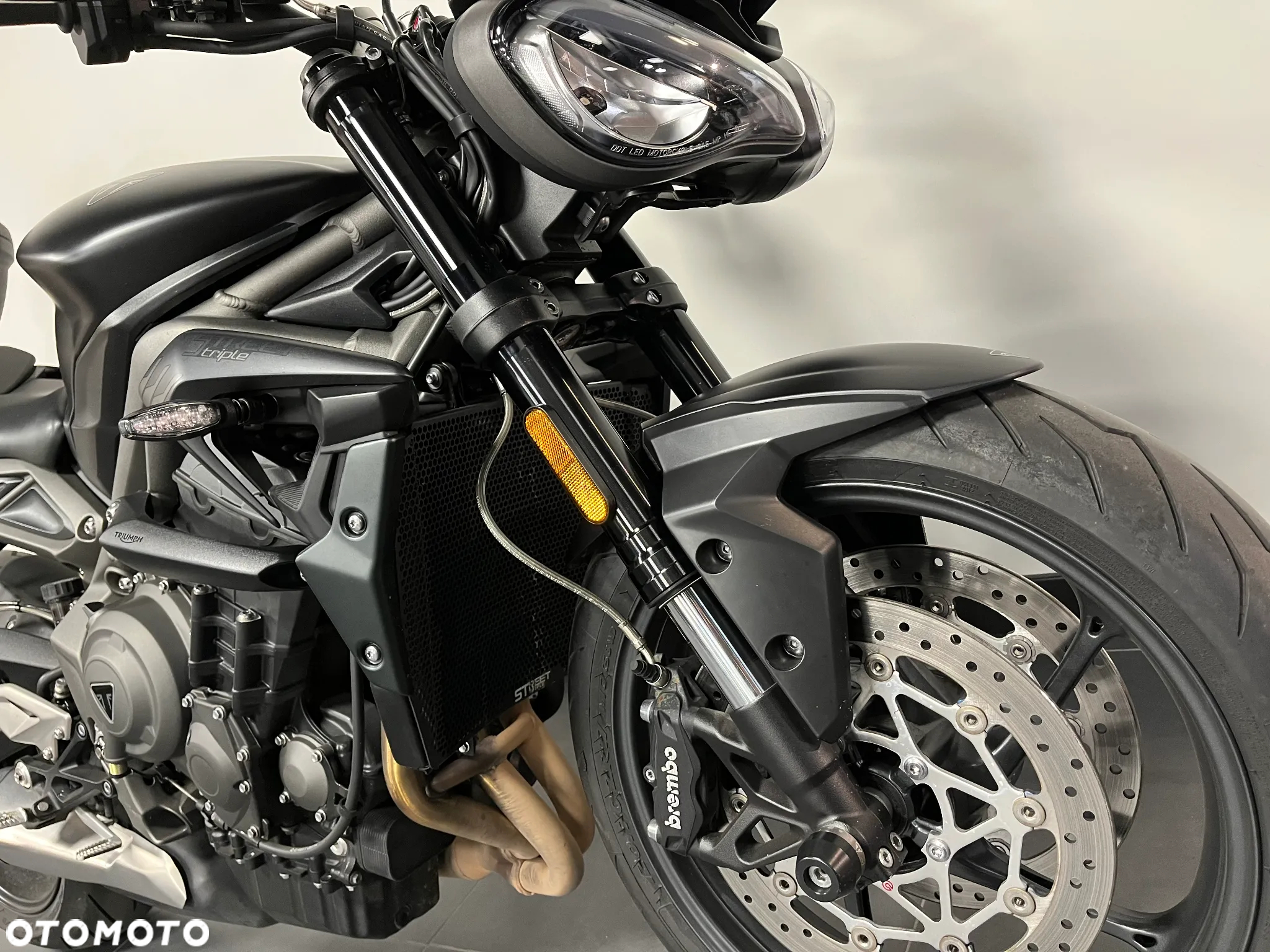 Triumph Street Triple - 9