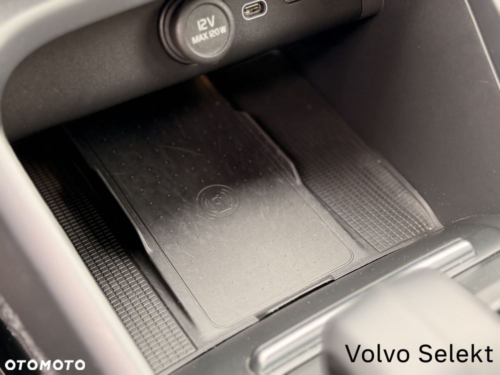 Volvo XC 40 - 18