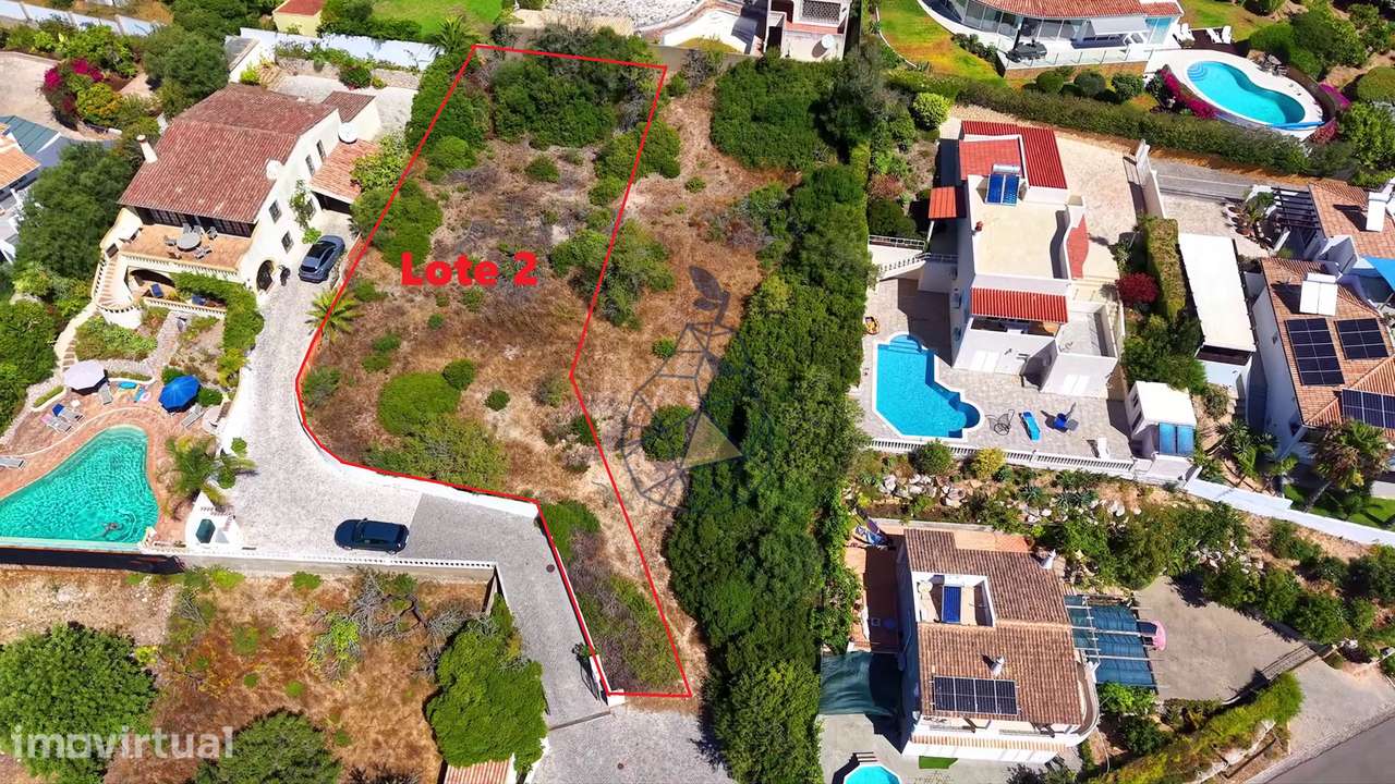 Terreno urbano com vistas para o mar na Praia da Luz, Lagos - Grande imagem: 2/22
