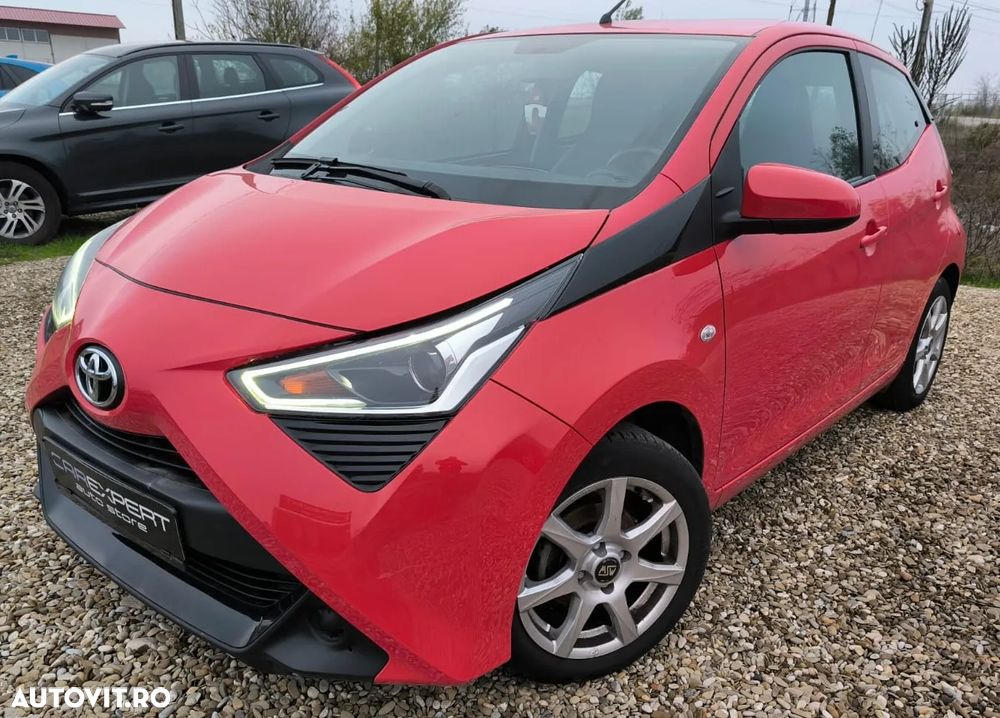 Toyota Aygo 1.0 VVY-I 5 usi X-connect - 1