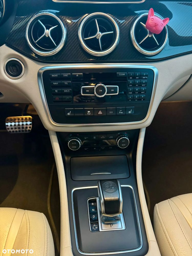 Mercedes-Benz CLA - 15
