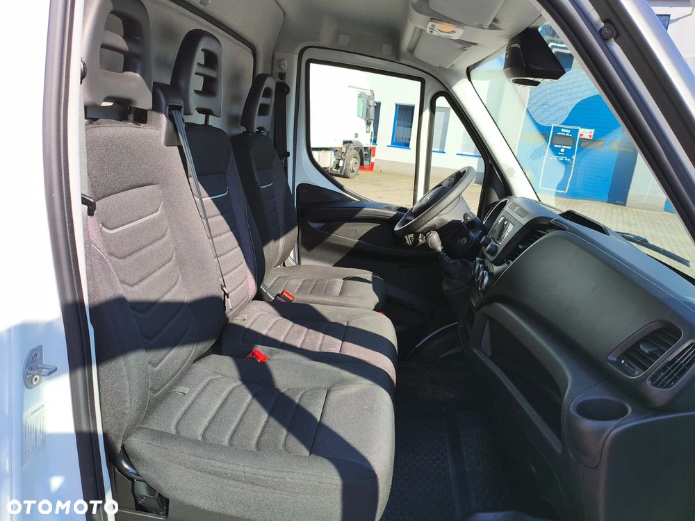 Iveco Daily KONTENER WINDA 35C16 - 9