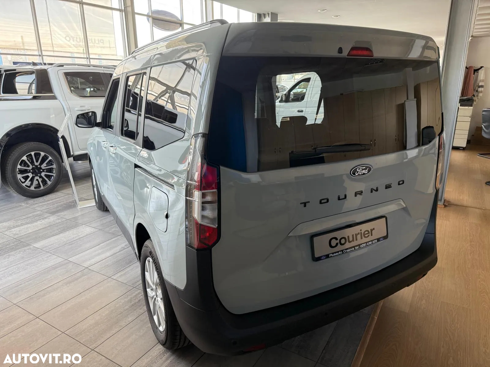 Ford Tourneo Courier 1.0 EcoBoost Titanium - 5