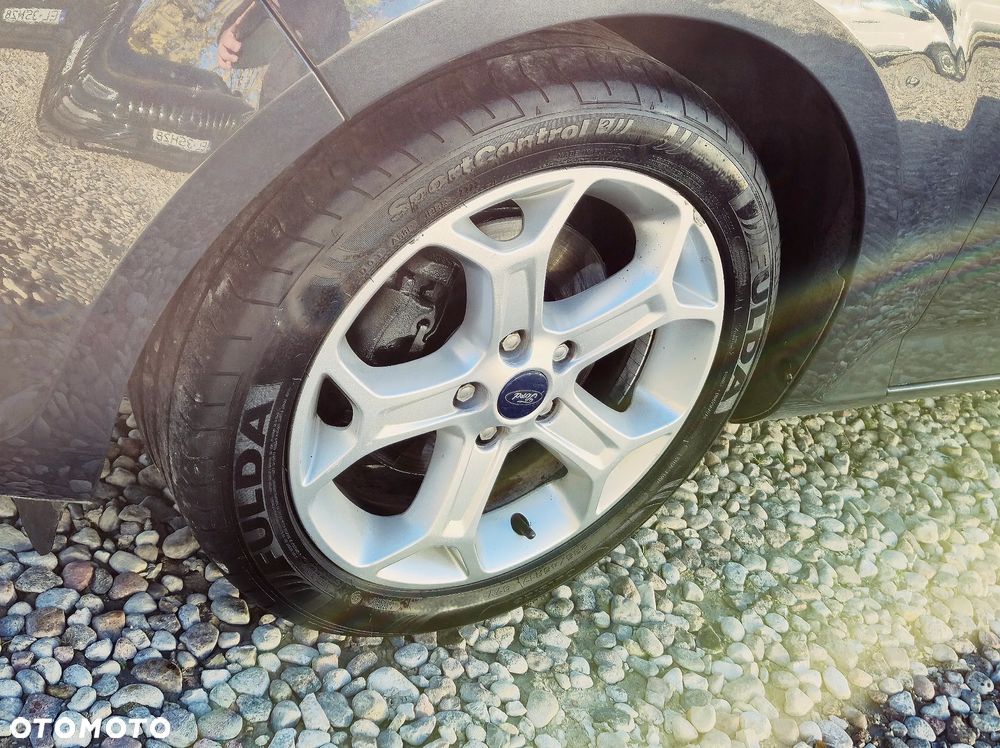 Ford Mondeo - 37