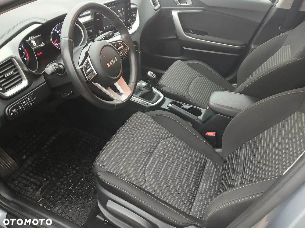 Kia Ceed 1.5 T-GDI M - 7