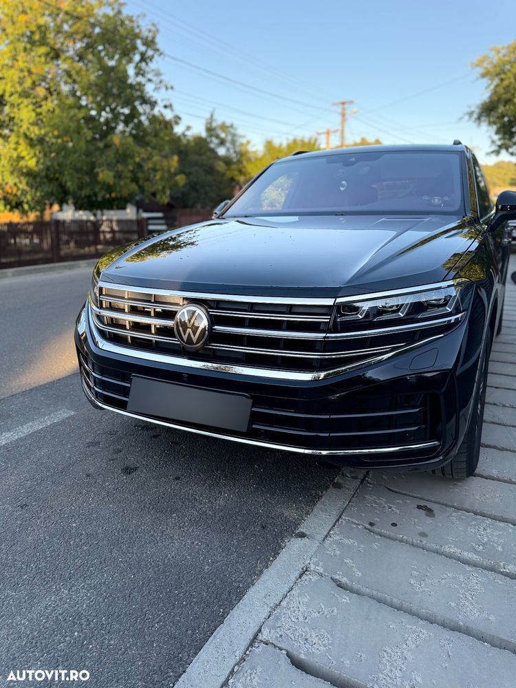 Volkswagen Touareg V6 TDI 4MOTION Elegance - 4