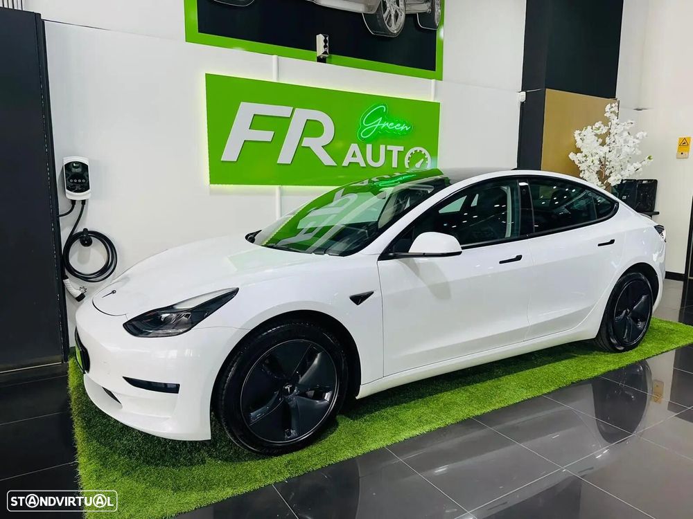 Tesla Model 3 Standard Range Plus RWD - 4