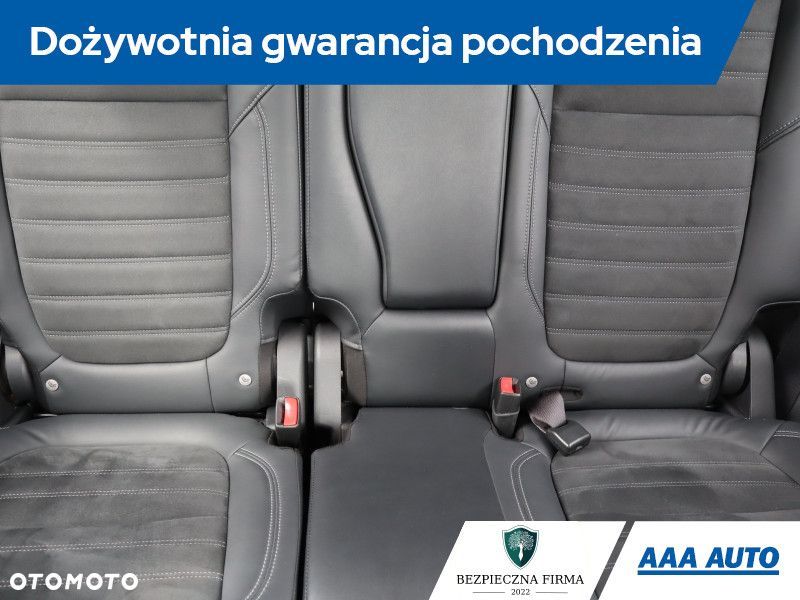 Mitsubishi Outlander - 12