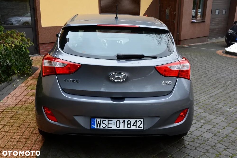Hyundai i30 1.4 Comfort - 11