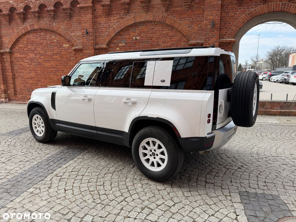 Land Rover Defender 2.0 P300 - 4