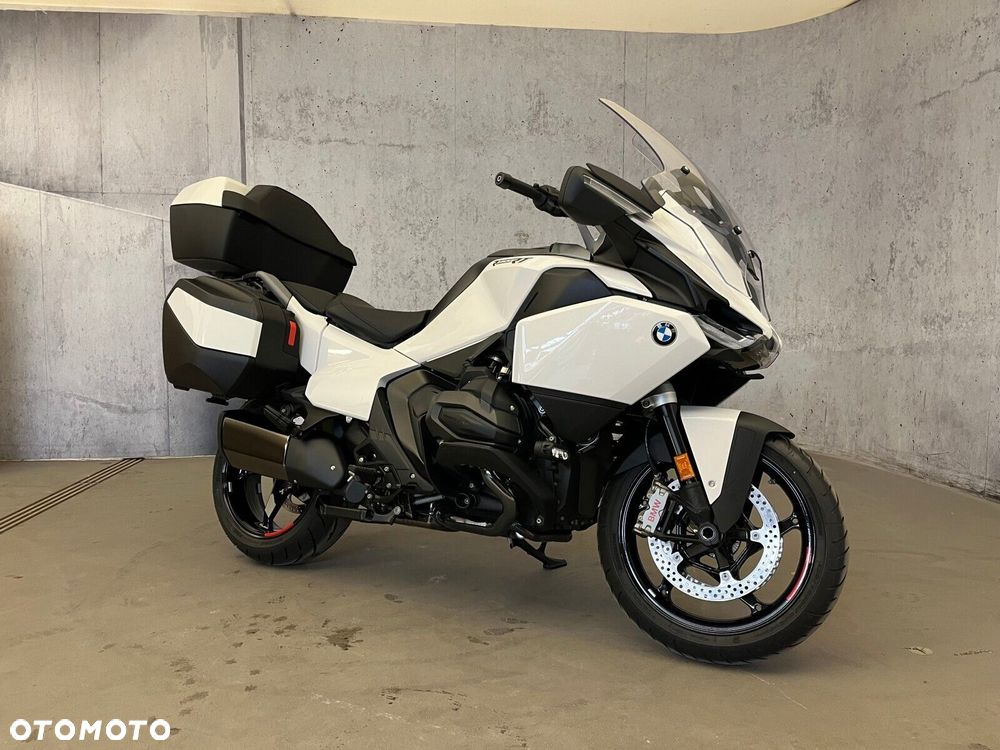 BMW R - 1