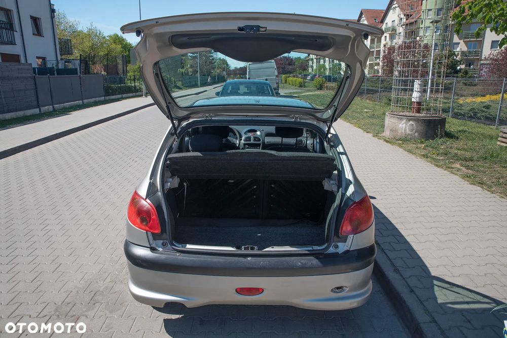 Peugeot 206 1.4 X-Line - 2