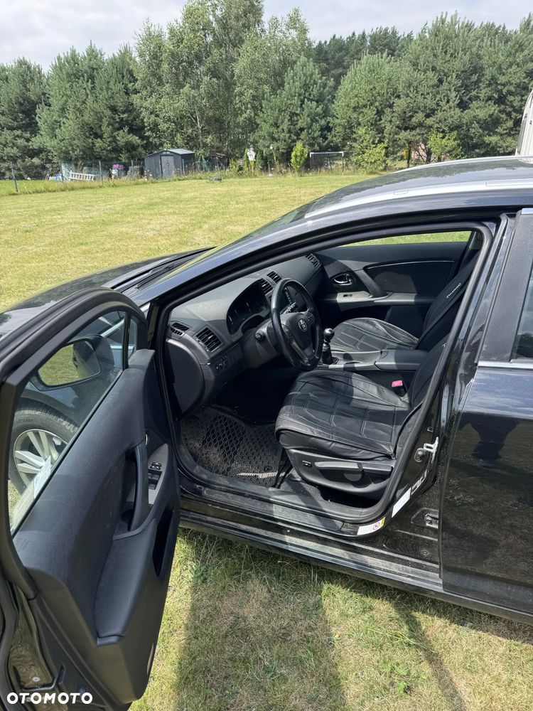 Toyota Avensis 2.0 D-4D Sol - 9