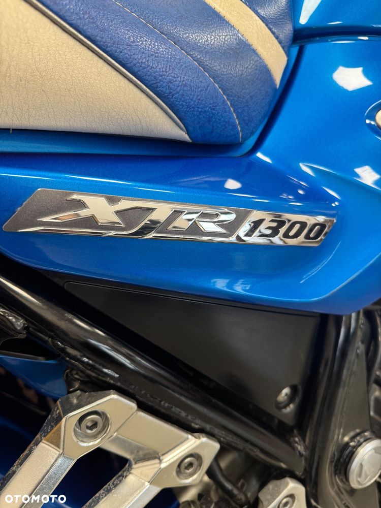 Yamaha XJR - 14